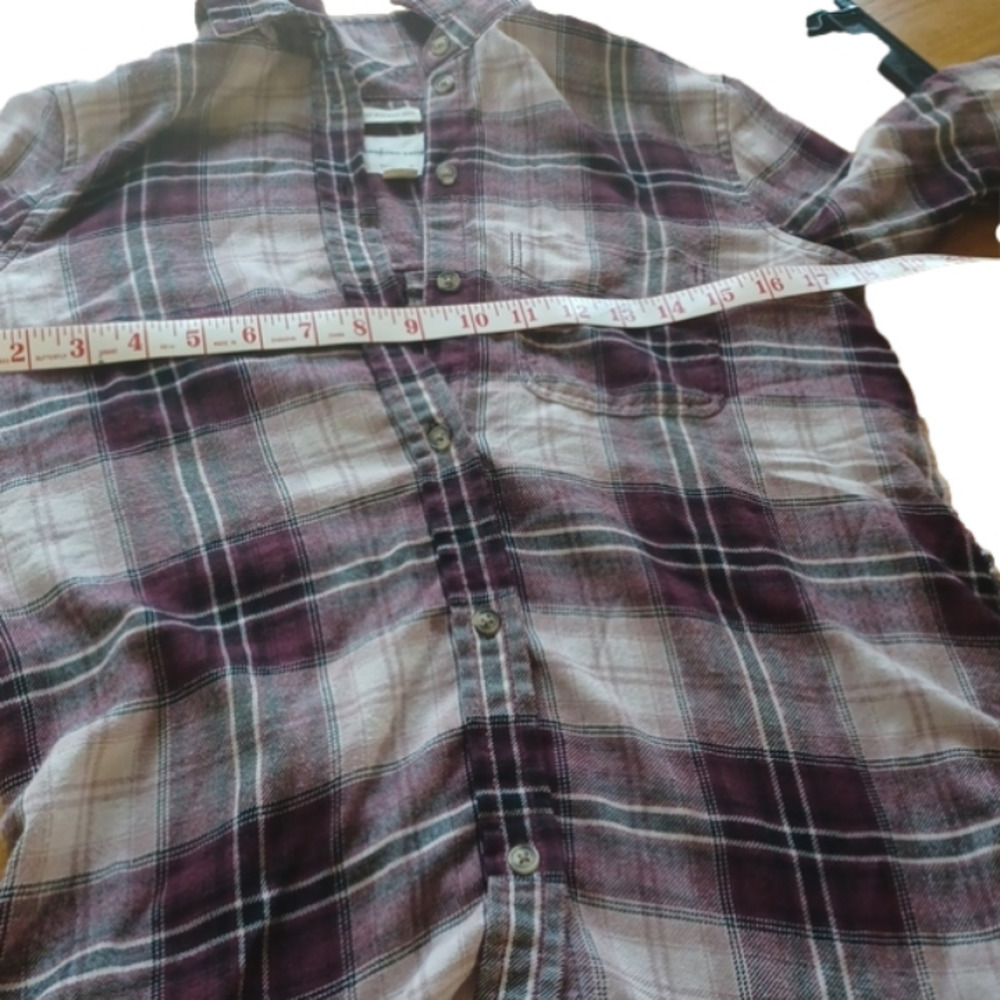 AMERICAN Eagle  xs plaid flannel boyfriend style shirt. Great for school! - Picture 8 of 8